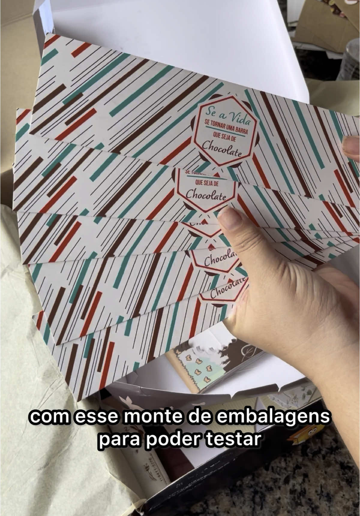 Fui uma das escolhidas para testar algumas das embalagens da @multicaixasnet 😍 Me sinto muito honrada por isso e é claro que eu vou gravar vários vídeos mostrando mais dessas embalagens lindas para vocês !  Muito obrigada @multicaixasnet por esse mimo incrível 🤩 . .  #bolos #bolo #bolosdecorados  #bolodechocolate #bolopersonalizado #bolocaseiro #receita #receitas #receitasfaceis #receitascaseiras #receitacaseira #doces #gastronomia #chocolate #doces #brigadeiro #cakes #morango #cake #cakedesigner  #taçarecheada #chocolate #brigadeiro #doceria #TikTokReceitas #bologelado #vaiprofyyyyyyy #foryoupageofficiall❤️❤️tiktok #viralvideo🙏🙏🙏 #longervideos #tiktokmefazassistir #bolomaltida #filmematilda #creatorsearchinsights 