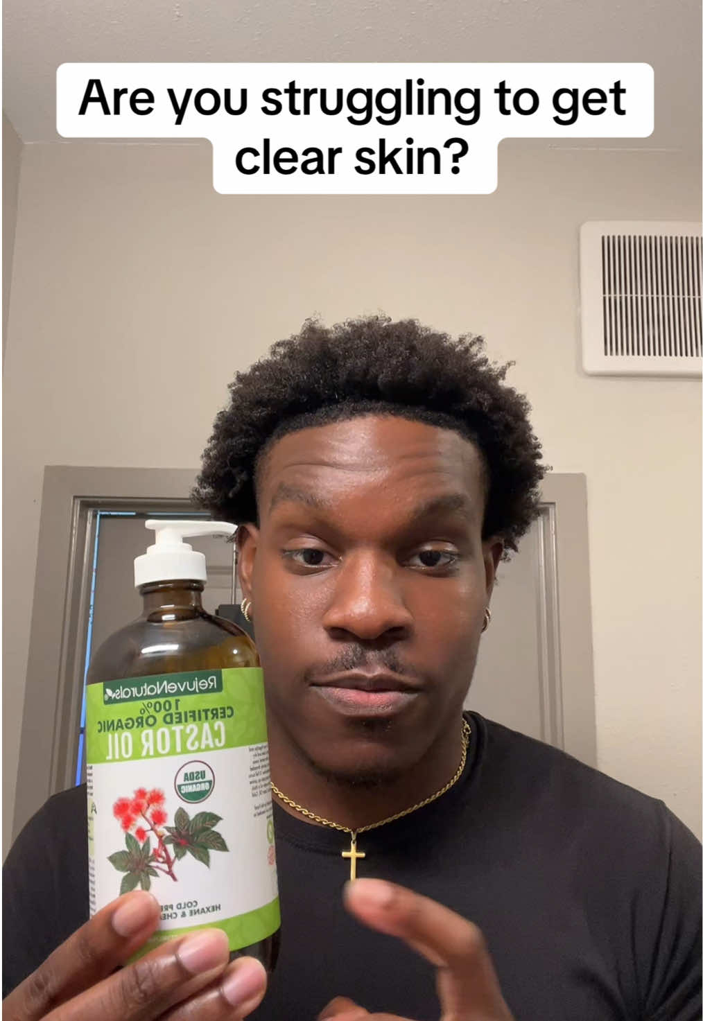 Stuggling to get clear skin? This is what I use to get my skin so smooth 🙌 #castoroil #rejuvenaturals #clearskin #glassskin #skincare #resultsmayvary  Results may vary 