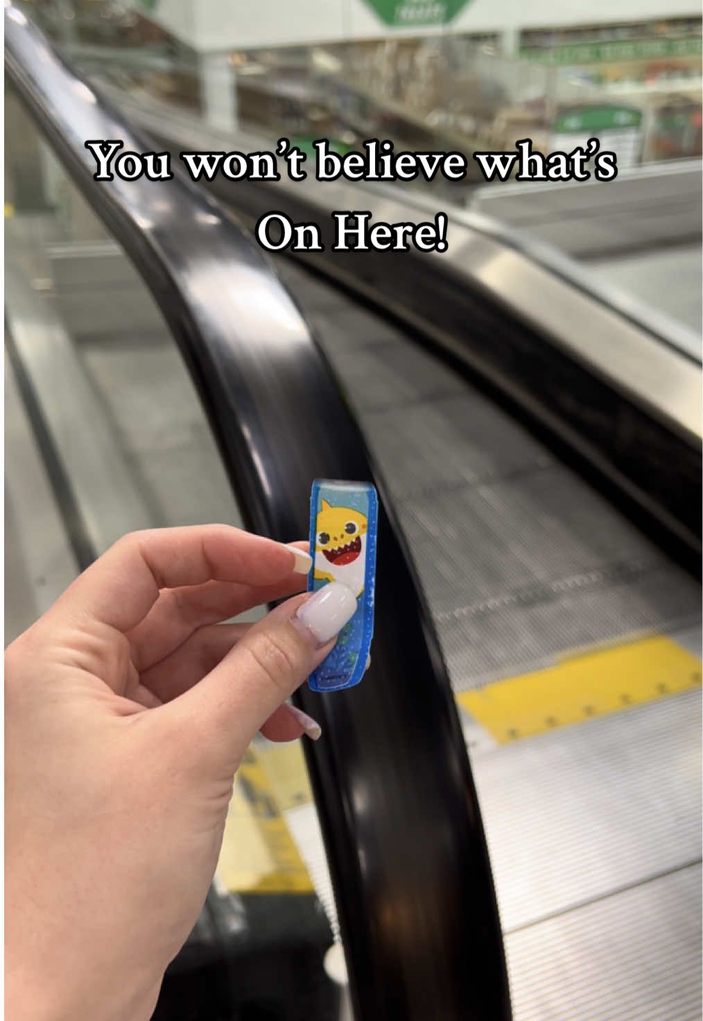 Still touching these? Watch this! #escalator #cleaning #washyourhands #cleaningtips #dirty #LifeHack  