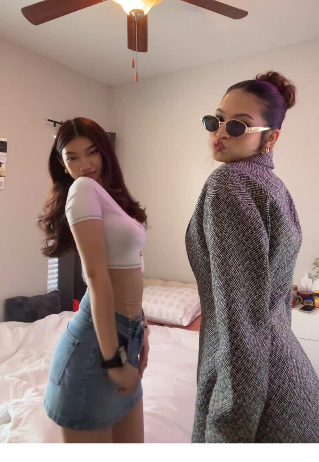 Bad b with her baddiee friendd @♓ 💋 #foryoupage #nepali 