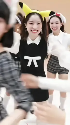 #twice #dahyun | amanhã tem física 💔💔 #contamoot #moots #morangosdaday #fancam 