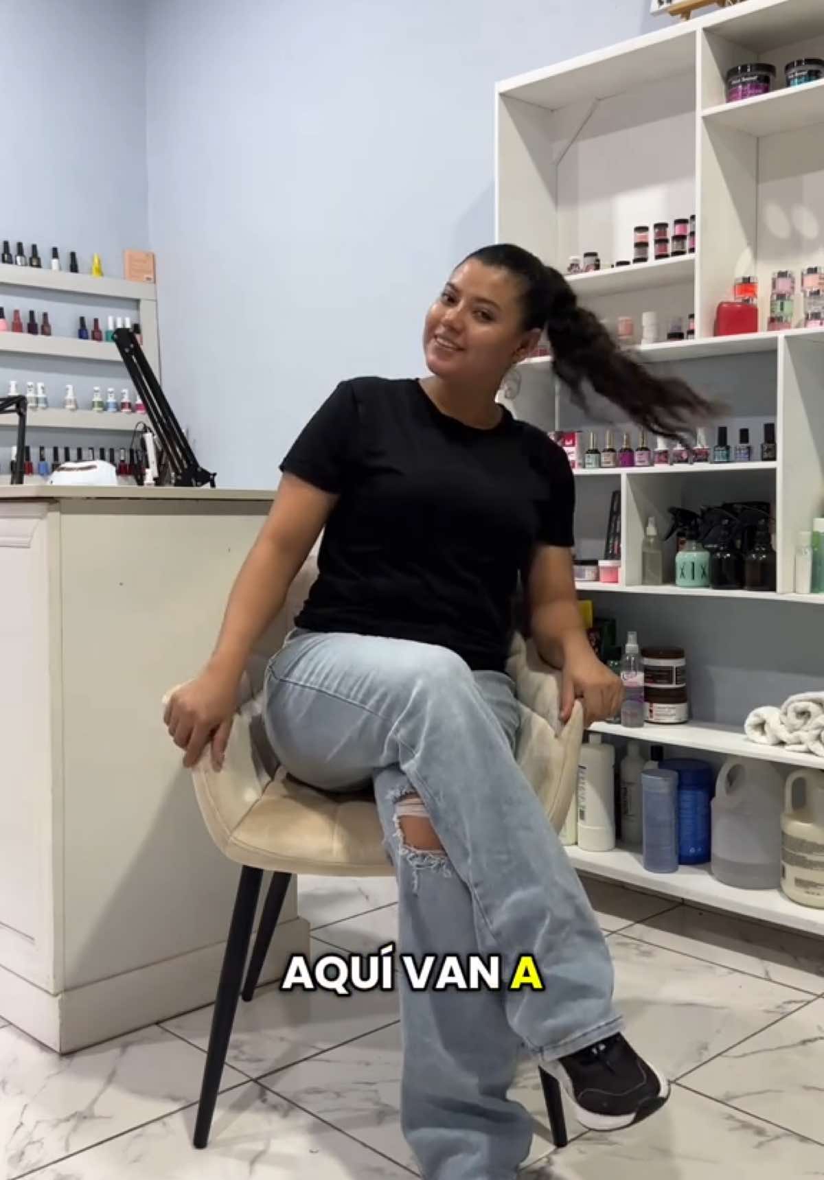 Nueva silla para mis clientas #silla #nueva #clienta #uñas #mabel #beauty #studio #video 