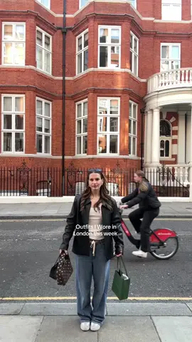 #london #style #styleinspiration #outfitoftheday #outfitdiaries #outfitoftheday #outfits #StreetStyle 