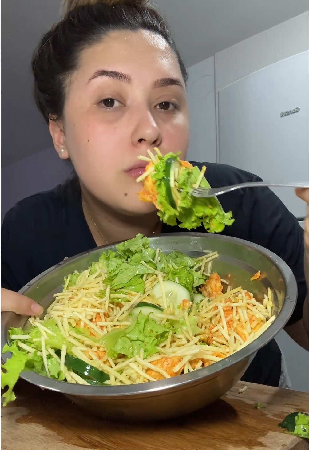 Comendo minha salada favorita #comendo #comendomuito #fypdongggggggg 