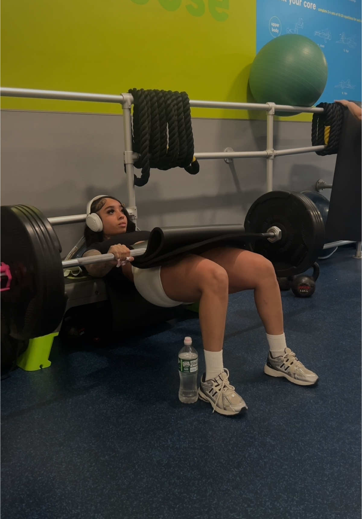 calm glute day 🍑 #fyp #foryoupage #GymTok #glutesworkout #xyzbca 