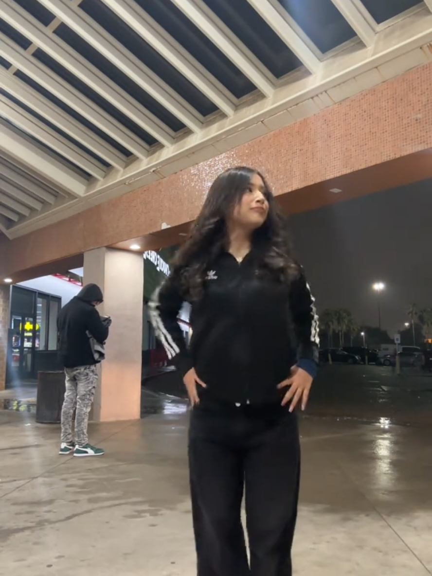 we can boogiee ✌ #esli #trend #dance #trending #fyp #foryou #foryoupage #viral #dancer #dancing #boogie #rp #roleplay 