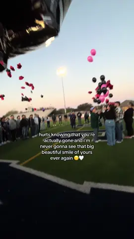 miss you forever sweet boy, you’ll always be in our hearts, paint the sky super pretty for us baby boy i know you’re watching over us and taking care of us, leading us through the right path, love you keith see you soon. LLK🤍🕊️ #xyzbca #foreveryoung #forever17 #passedaway #LLK #parati #rip #relatable #viral #blowup #Love 