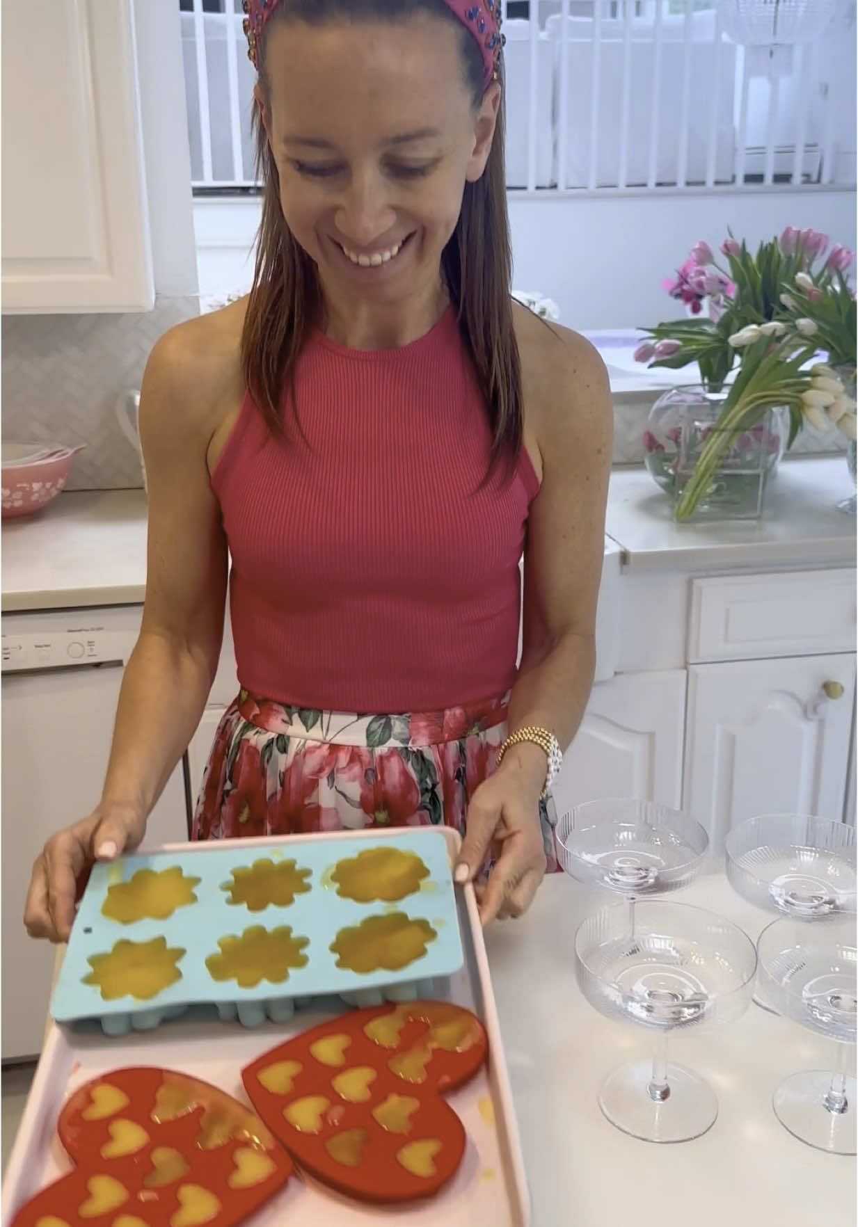 FLOWER ICE CUBE HACK! 🌸🧊 PERFECT FOR EASTER AND MOTHERS DAY BRUNCH!! I absolutely love making this so festive and pretty for a party. Also taste so good!! Fill your ice cube molds with your favorite juice and let that freeze. Add it to sparkling water - this is so pretty and a tastes amazing!! 🌸🧊 I am so excited that you guys are loving all these super simple ideas. I’m sharing with you.!! Thank you so much for being here. I love you XO #Brunch #EasterBrunch #SpringBrunch #SpringIdeas #Drinks #Mom #Hack #FlowerIceCubes #SpringBrunchDrinkIdeas #icecubehack #mothersdaybrunch #easterbrunch #MomsofTikTok 