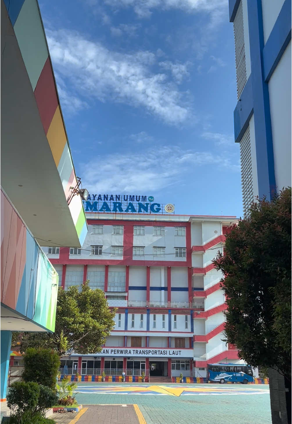 Bagaimanapun rasa nya di tempat ini, suka duka nya, semoga semua itu menjadi awal untuk mewujudkan seseorang sukses itu🌻 #fyp #fypage #beranda #pipsemarang #semarang #tarunapelayaran #pelayaran #maritime #pipsemarangzone #pip #fypp 