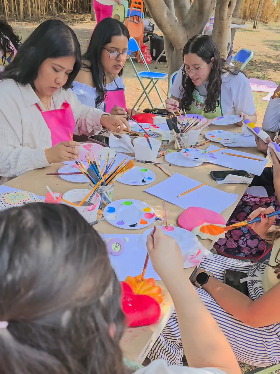 Así se vivió nuestro taller ✨️Sanando un corazón roto❤️‍🩹 en donde aplicamos el arte del kintsugi para simbolizar la reparación de perdidas o heridas emocionales 😊 además de hacer nuevas amigas en #Puebla  . . . . . . . . . . . . . #viajesexclusivosparamujeres #toursparamujeres #viajesparaconoceramigas #agenciadeviajesparamujeres #mujeresviajando #mochileras #Puebla #cholula #viajasola #viajasegura #girlpower #presidenta #nuevas amigas #quehacerenpuebla #dondeirpuebla #14defebrero #regalos #diadelamorylaamistad #regalosparamigas #metas2025 #parti #amorpropio #girlygir #apoyofemenino #motivación #pueblosmagicos #viajar #conocer #todoloquetienesquesaber #cholula #playa #acapulco #viajesparamujeres #quehacerenpuebla #tours #viajesbaratos #gratis #diadelamujer #bff #amigasporsiempre #regalosdeldiadelamistad #8m  #festivaldelamorpuebla #arte #ceramica #sanandouncorazonroto #exnovios #sanacionemocional #arteterapia #picnicparahaceramigasenpuebla #planparaelfindesemanaenpuebla #tallerdepinturapuebla