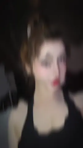 Yêu nhau mà suy nghĩ thoáng , thì chỉ có thoáng qua đời nhau thôi baby à 😝