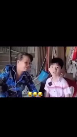 Cậu bé có khả năng nói đủ thứ tiếng#doclabinhduong😂 #duyruoude #viral #xuhuong2025 #hai #ti̇ktok 