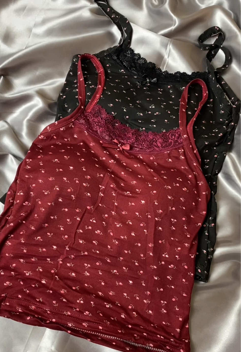 looking for padded lace sando ? sissy , this is your sign na bumili nito ; saktu ngayong tag init🥵✨💫#sando #padded #lacesando #lace #womensando #sandotop #paddedsando 