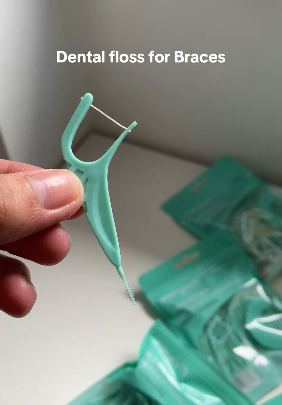 Dental floss for braces!! Super easy to use, Tanggal lahat ng tinga mo dito 🦷 #dentalfloss #floss #flossforbraces #dentalflossforbraces #orthodonticfloss #orthodonticflossstick #braces #hygiene #dentalhygiene 