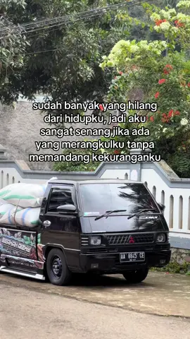 rangkul yang sejalan selebihnya jalan jalan🤝