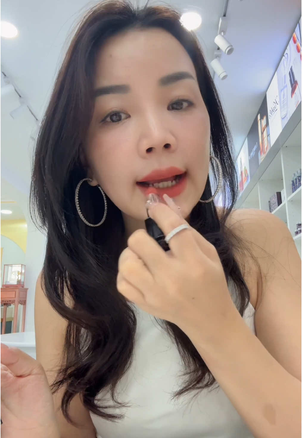 💄💋#everyone #listluxurybeauty #fyp #authentic #dior #lipstick #Nang 