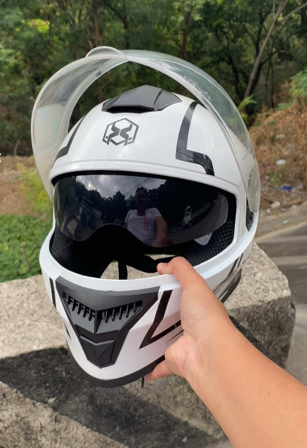Axk902 fullface helmet clear lens #fullfacehelmet #axkfullfacehelmet #dualvisor #axk #helmet #axkdualvisor #axk902  #axk902helmet 