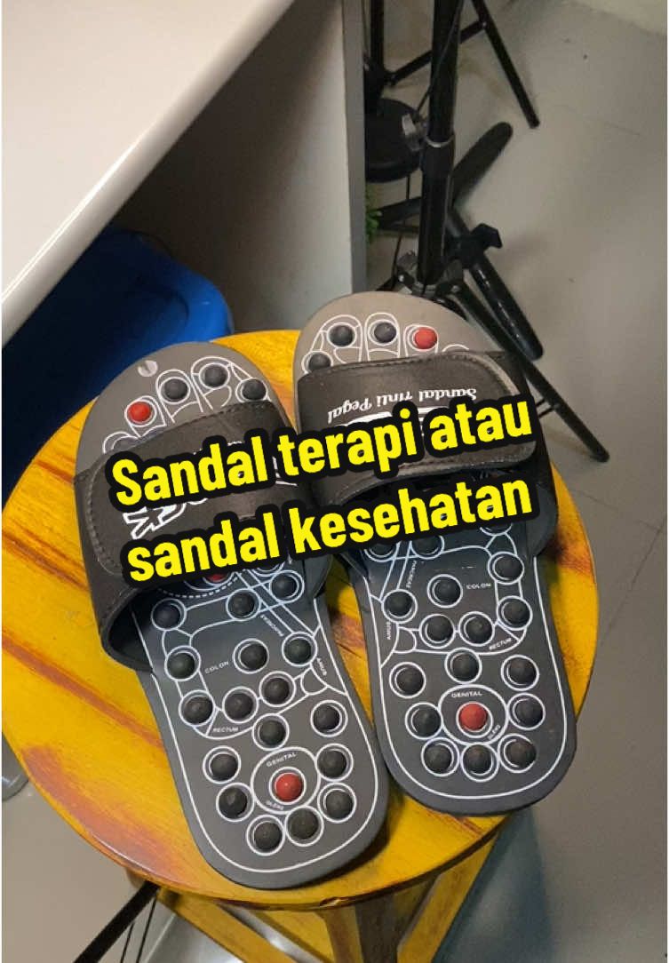 Sandal terapi lagi promo ada di keranjang kuning #sandalterapi  #sandalkesehatan  #sandalrefleksi 