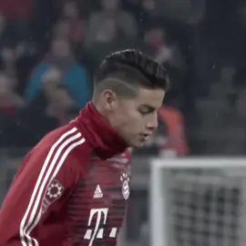 خاميس 💔.#foryou #viral #fyp #foryoupage #funny #bayernmunich #football #fypage #fypage #بايرن_ميونيخ #بايرن 