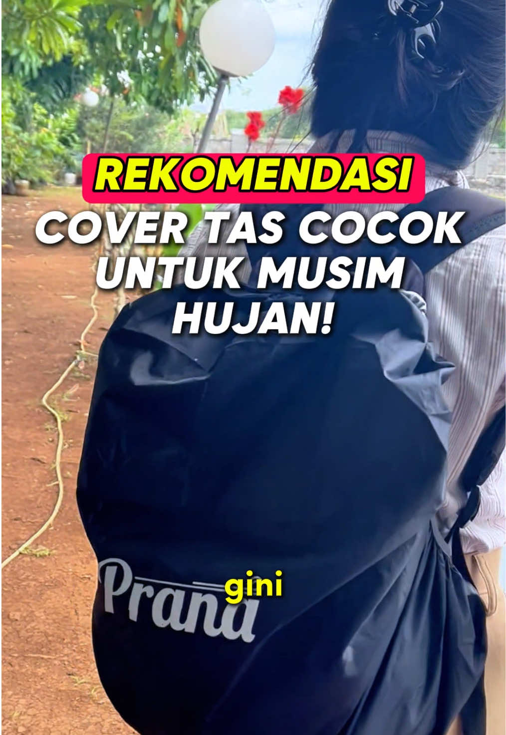Sejak pake ini jadi ga was was lagi kalo ujan dijalan 😬 #fyp #covertas #tasbackpack #fypage 