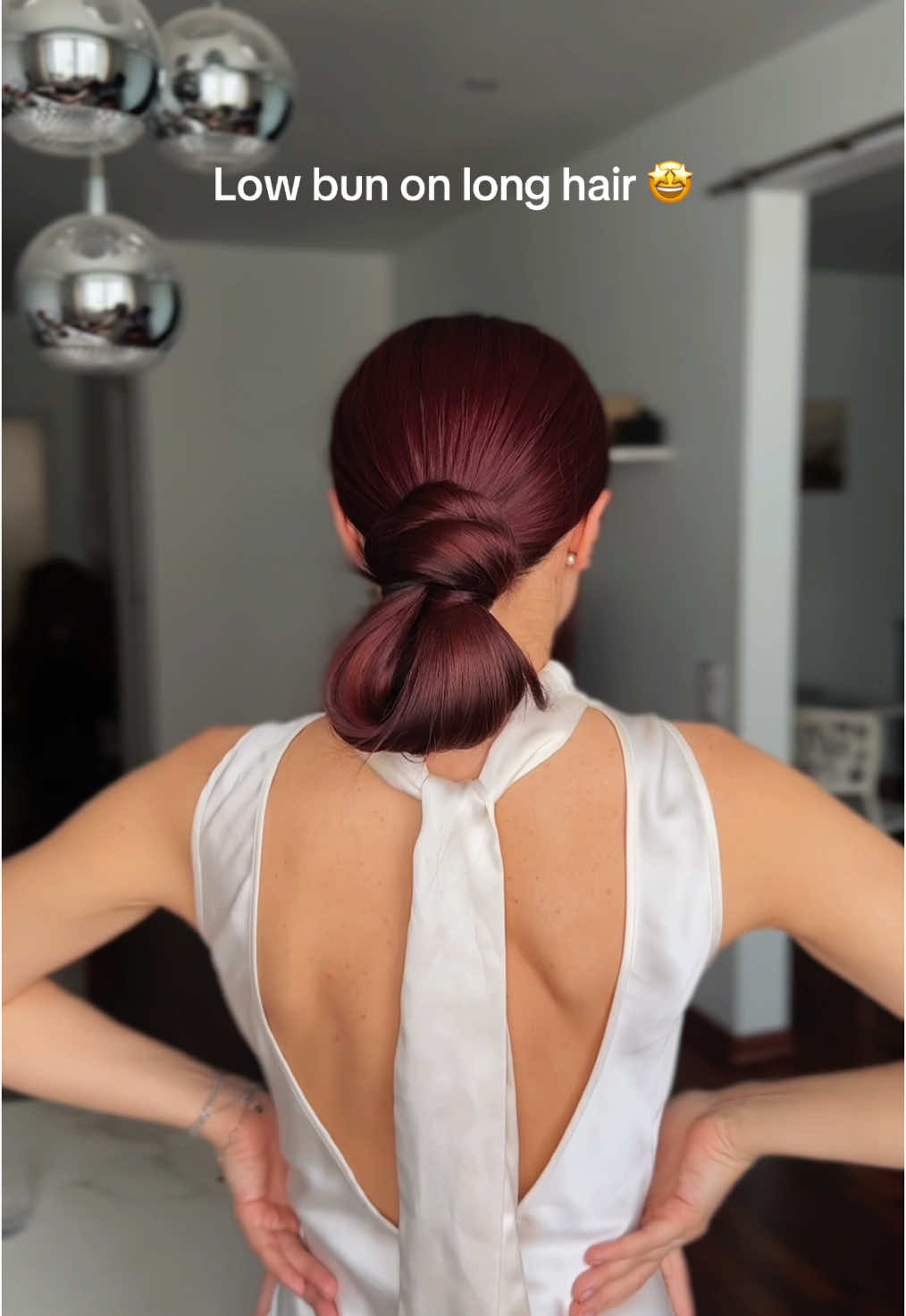 Low bun 🤩#longhair #hairstyleideas #lowbun #bun #hairtok 
