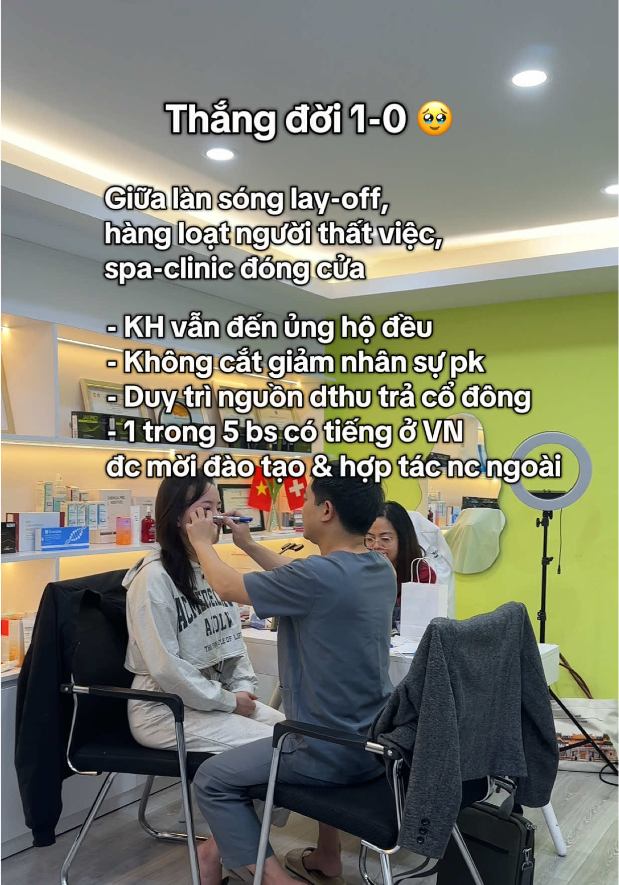 Đánh đổi với đó là x10 công sức, những hôm thức khuya 1-2h giờ sáng, nhập viện vì ốm sốt, tụt đường huyết,cặn sỏi,...