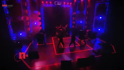 EDANE FT. TRISON - KAU PIKIR KAULAH SEGALANYA (KAU MANIZ KAU IBLIZ) #edane #kaupikirkaulahsegalanya #170volts #onefest #trisonmanurung #eetsjahranie #heavymetal #collaboration #music2000 #hardrock #mtv #alternativerock #hitsong #bandlegend #indohits #fyp 