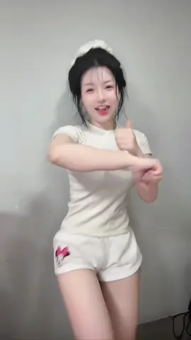 Ăn một miếng trầu..(Dc: @haise nhảy nhót ) #xoaixuynh 🖤