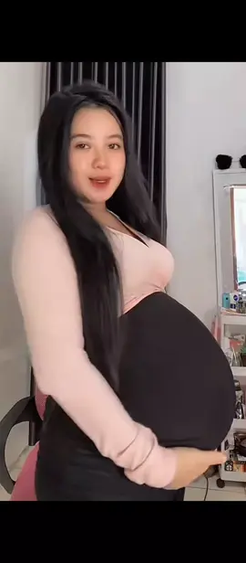 bumil cantik 😍🥰 #pecintabumil #bumilcantik #9bulan #fyppppppppppppppppppppppp #bumilsehatbayisehat🤰♥️😘😘 #bumilmuda #galeribumil #marhabanyaramadhan #fyp #xyzabc #berkahramadhan #bumilindonesia #bumilhappy #bumilsehat #fypage 