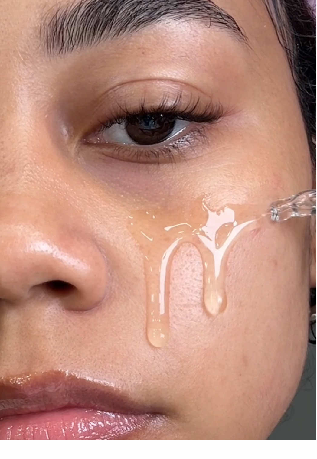 pores where?  #centella #pinkampoule #peptide #antiaging #koreanskincare #skin1004 #skincare #pore #poreminimizer #skincaretips #kbeauty #skincare #acneprone #sensitiveskin #skintok @SKIN1004 US 