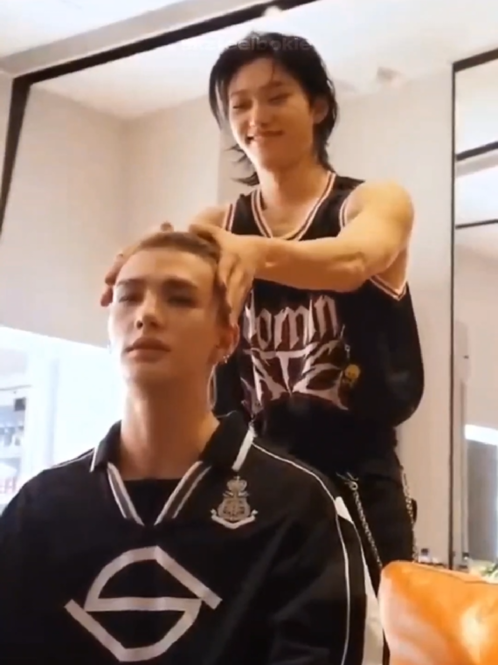 Eu amo tanto esses dois ♥️😍 #hyunlix #hyunjin #felix #straykids 