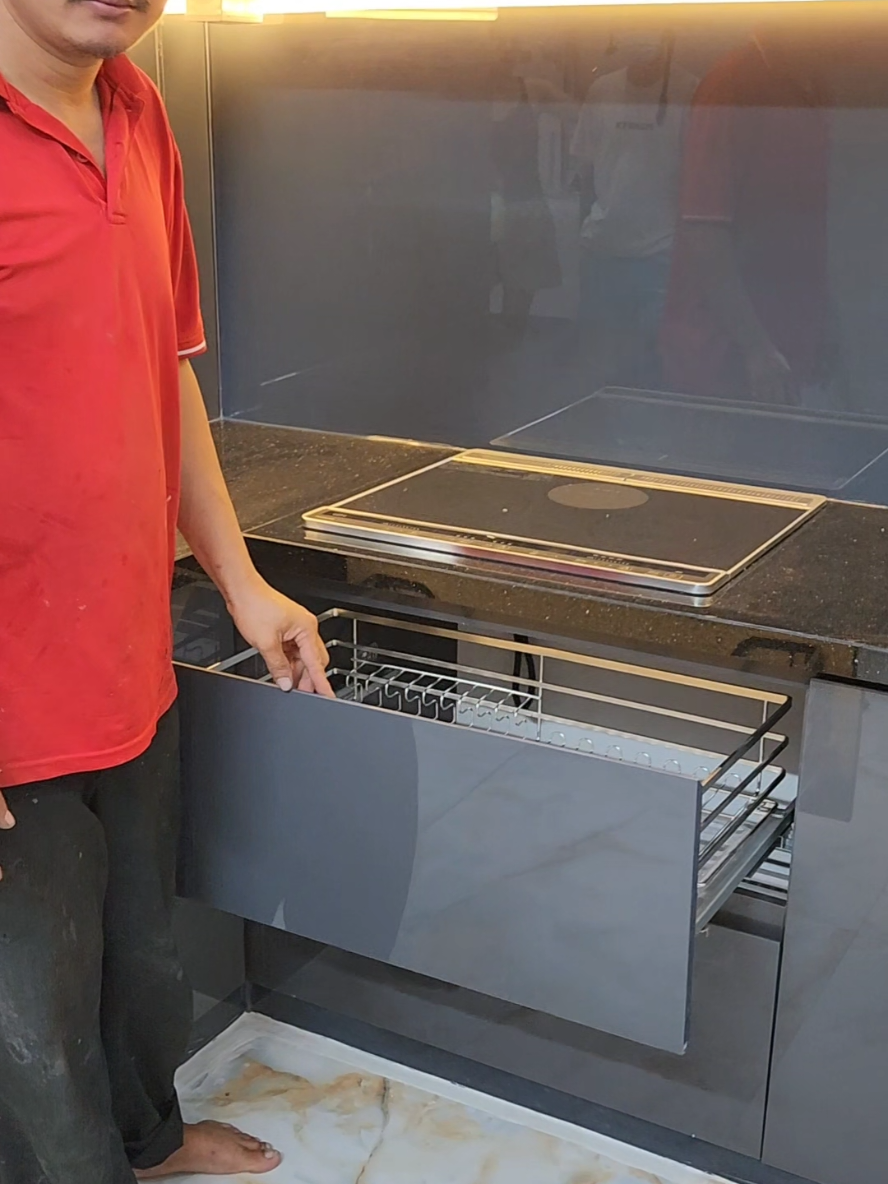 những mẫu tủ nhựa đặt, mặt bếp đá đen Kim Sa, cánh acrylic  bóng rương#hoang minh vlog#