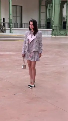 #beckyarmstrong #chanel #TikTokFashion #pfw #fashionweek #fashiontiktok 