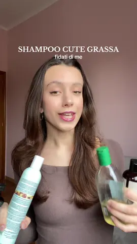 Ecco finalmente il video tanto richiesto sugli shampoo migliori per cute grassa. Ne conoscete altri?  #shampoo #shampoodetox #capelligrassi #oilyhair #greasyhair #haircare #haircareproducts #prodottipercapelli  @THE OUAI @K18 Hair @apivita @Maternatura @yr_ita @Aromatica Global @Pantene Pro-V @L’Oreal Paris @milk_shake 