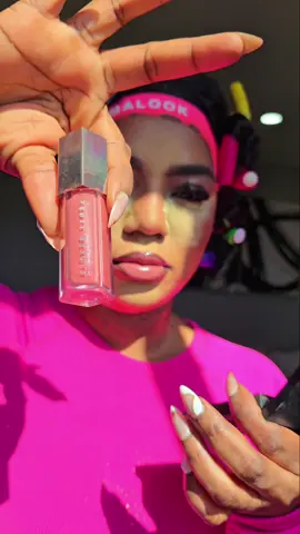 Serving glossy glam, one swipe at a time 💄✨ #FentyGlowUp #FashionFinds #makeup 