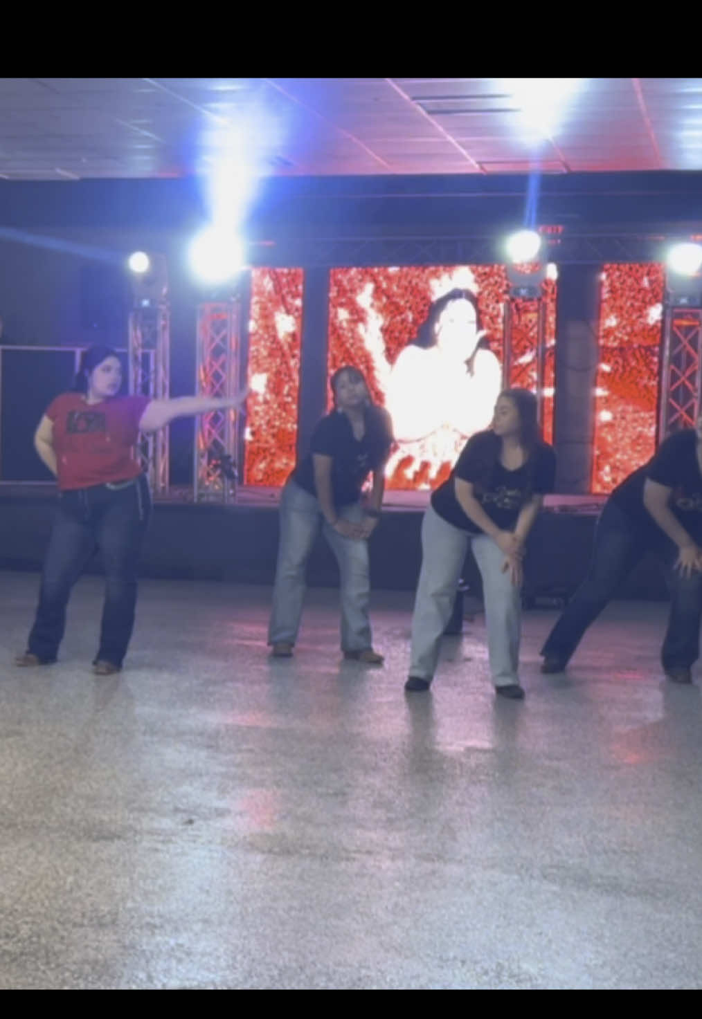 Hay Lupita 💃🏽 - #oklahoma #okc #choreography #quinceañera #quince #fypシ #fyp #trend #dance #punta #honduras🇭🇳 #damas 