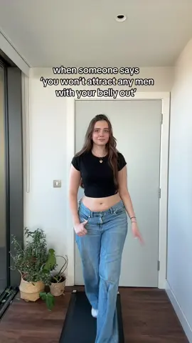 dressing for the girlies and the girlies only 🫶🏻🫶🏻  #lowrise #lowrisejeans 