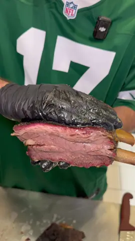 Il vero barbecue americano in Campania🇺🇸 Brisket, pastrami, pulled pork e tante altre carni affumicate fatte seguendo le vere ricette americane, ecco perché @centodiecigradi_bbq è da provare❤️ #campaniafoodblog #napoli  #barbecueamericano #dovemangiare #campania 