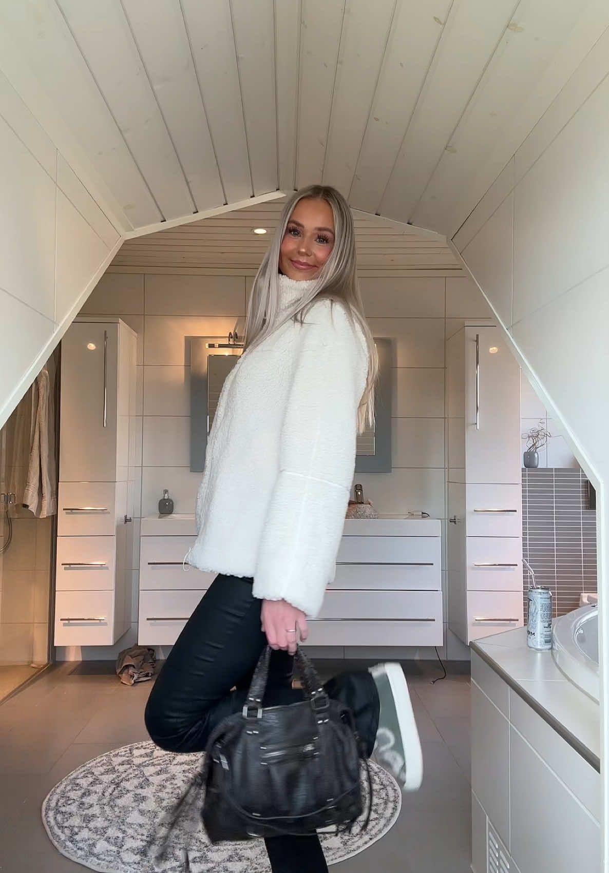 #teddyjacket #jacket #styling #stylinginspo #outfit #ginajacket  