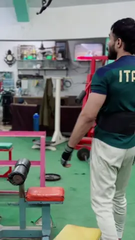 Beshaq ❤️#wolffitness #fypシ゚viral #Fitness #model 