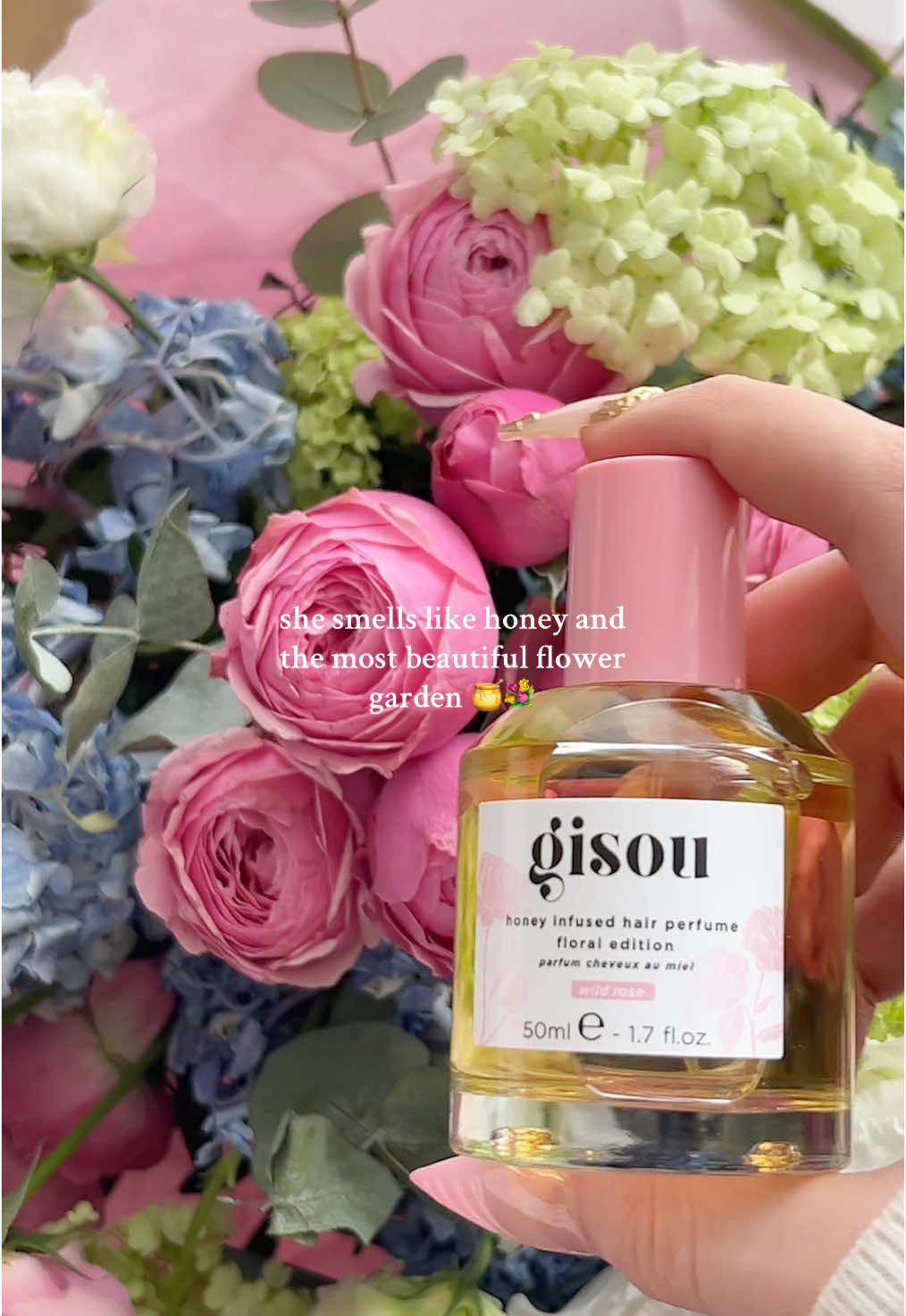 best perfume ever 🍯💐✨ 🏷️ #gisou #floralperfume #girlytok #flowertok #pinkaesthetic #girlyaesthetic #thatgirlaesthetic #floralarrangements #honeyinfused #shabbychic #softgirlaesthetic @Gisou 