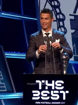 Cristiano ronaldo winner trophy 2017#footballtiktok #cristianoronaldo #bortugal🇵🇹 #trophy #viral #ballondor #fyp 