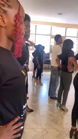 #iandrmodelske #modelagency #runwaymodels #commercialmodel 