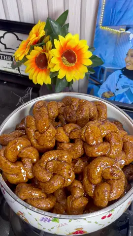 Eid series EPISODE 1💃 this is how to make Alkaki in a simple way 💯💃 save this 😍 if your interesting in our online class WhatsApp me 0812 702 7991 #views #foryoupage #foryourpage #viralvideo #explore #viewstiktok #fyp #arewaweddings #fyppppppppppppppppppppppp #trendy #Ramadan #ramadan2025 #arewa__tiktok #foryoupageofficiall #arewa #FoodLover #fypage ##trendingvideo #alkaki #howtomakealkaki #alkakisnack #snack #eid #eidmubarak #2025eid #snacksrecipe 