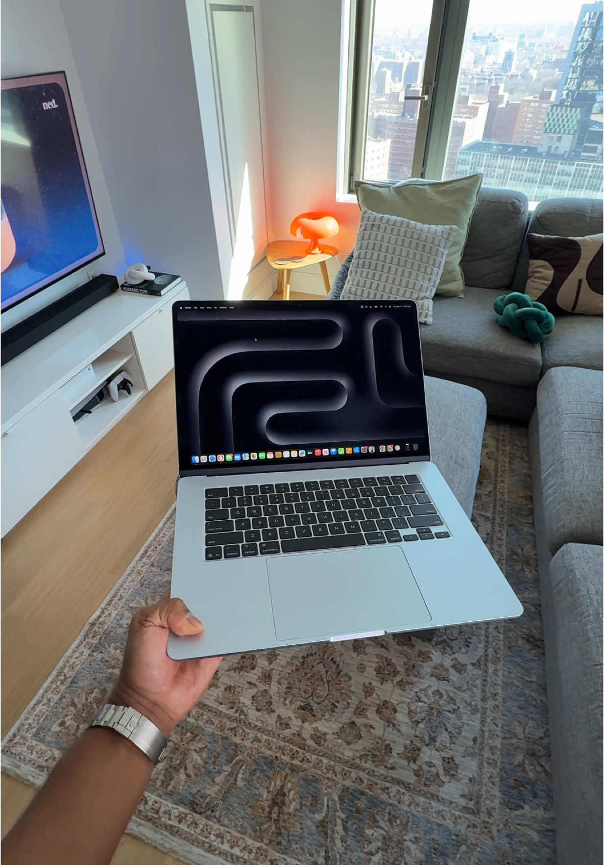 M4 MacBook Air 15 inch is an absolute unit #apple #macbook #macbookair #macbookairm4 #techtok #Tech 