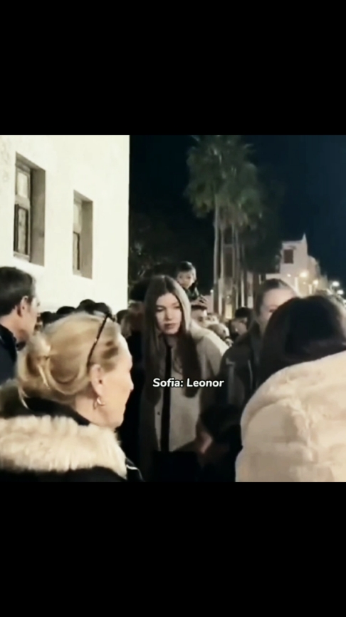 Even though she is not the future queen, she is the leader and always takes care of and supports her sister. #princessinfantasofia #princessleonor #infantasofia  #Spanishroyalfamily #princess #infanta 