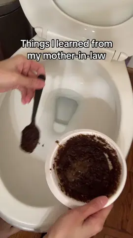 Genius life hack #cleaninghacks #cleanhack #lifehacks #tiktokhacks #tiktokhacks #viralhacks #homhacks #momhacks #diyhacks  #DIY #viraltiktok #easytips #fyp #tipsandtricks #viraltiktokvideo #hacks #usefullifetips #homehacks #MomsofTikTok 