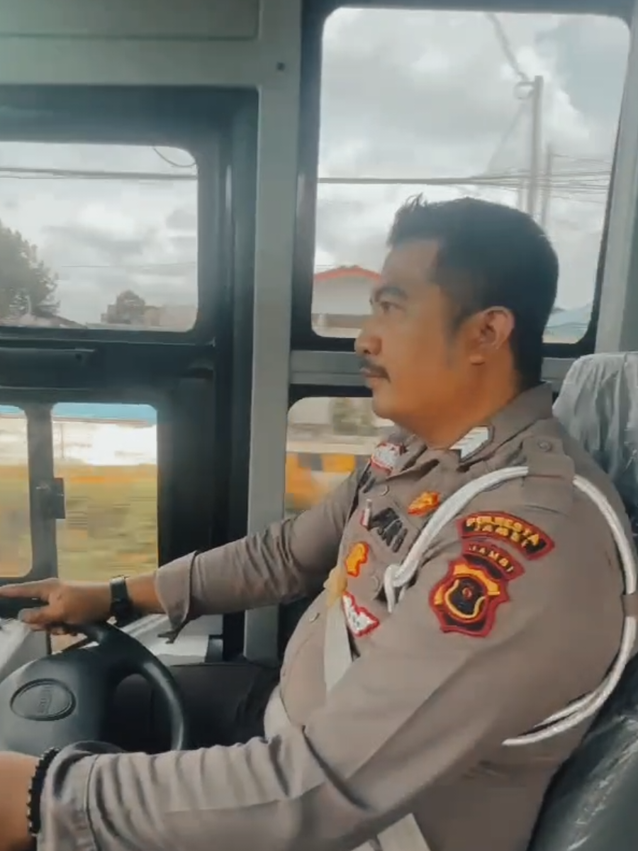 #CapCut  PELAYANAN SIM KELILING, MANDALA MART, Talang Bakung , Kota Jambi 🙏