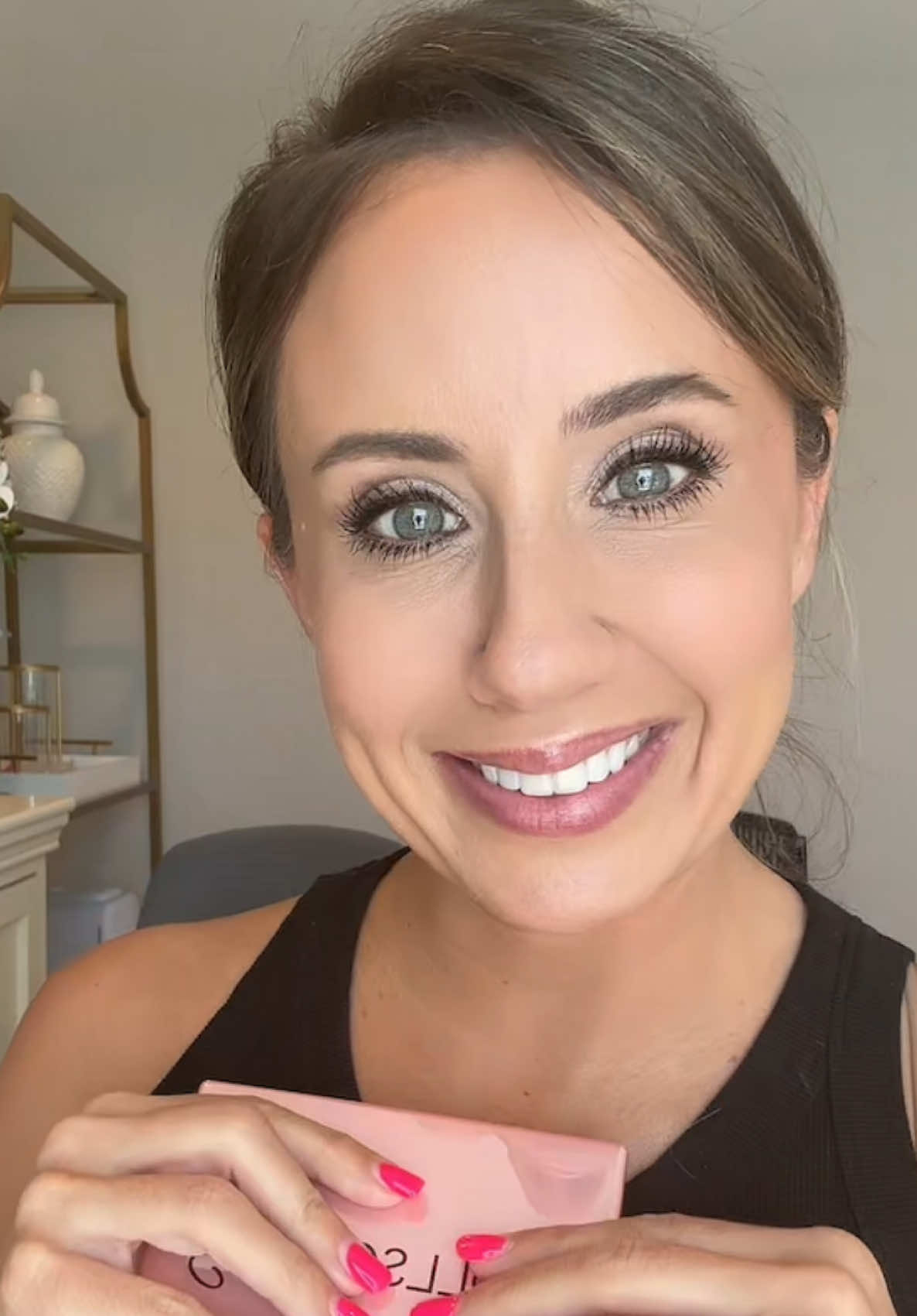 #creatorsearchinsights An amazing natural brown eyeshadow palette!  #eyeshadow #browneyeshadow #naturaleyeshadow #eyeshadowtutorial #makeup #eyes  @Doll 10 Beauty 