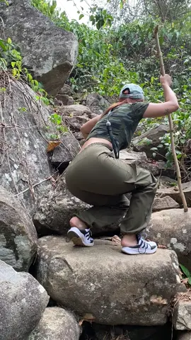 Leo núi bà đen 🏔 #jasminengoc #mingoc #viral #foryou #fyp #mingocmakup #tiktok #phunu40 #nangmi #phunu #girls #cogaimacdoden #girls #🤣🤣🤣 #hongkong90s #💄 #♥ #NhanVatChinh 